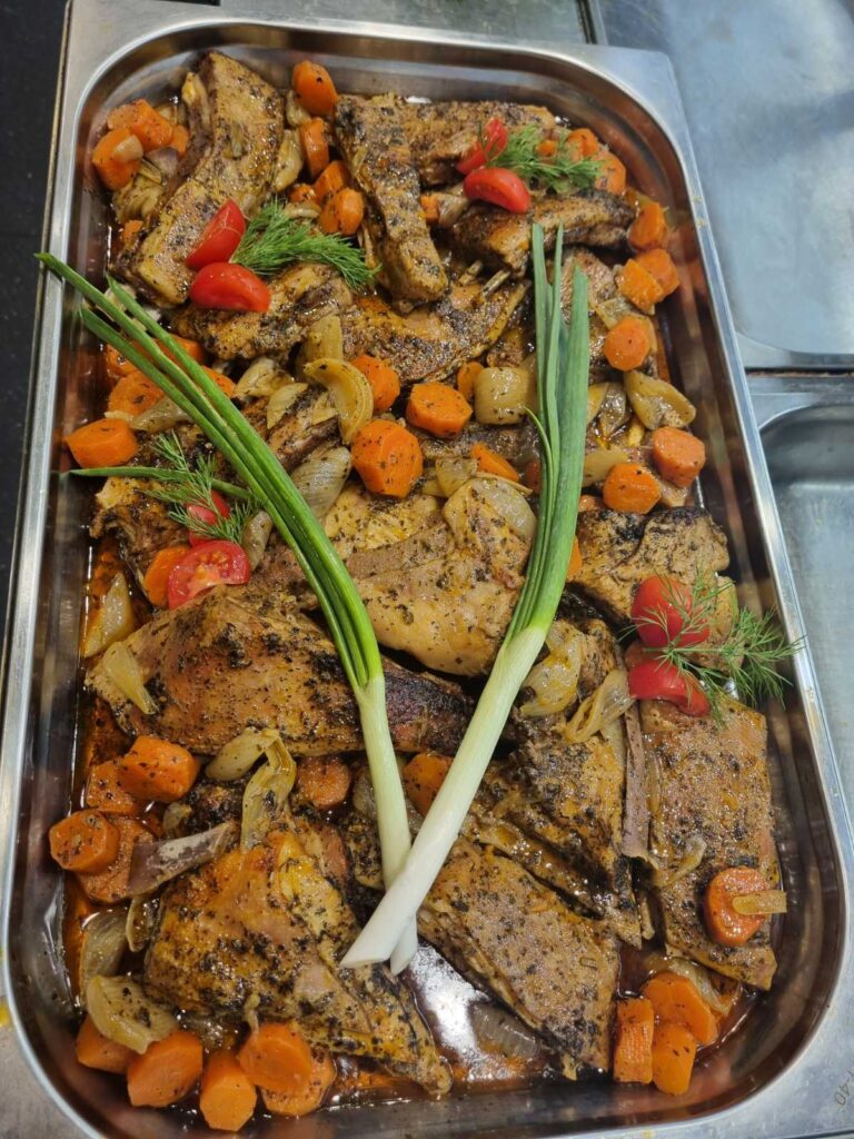 Агнешко със зеленчуци – домашно приготвено ястие от Koko Foods Казанлък