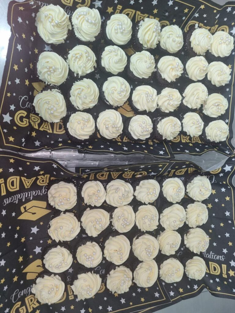 Целувки – сладък кетъринг десерт от KOKO FOODS, приготвен в Казанлък