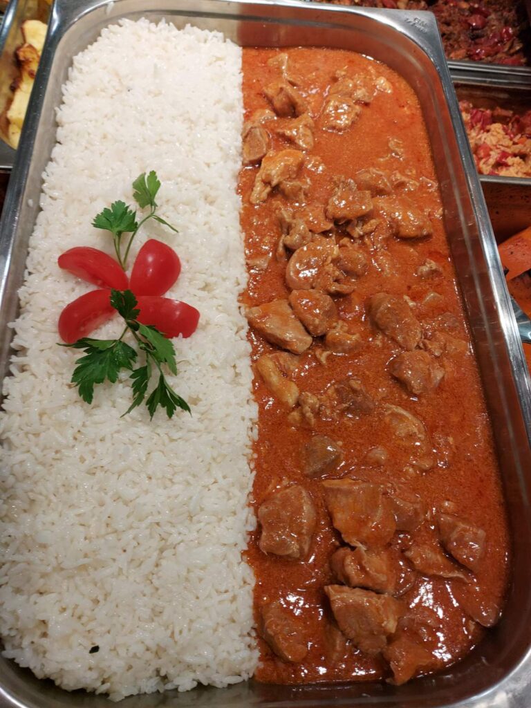 Свински винен кебап с бял ориз – готвено ястие от Koko Foods Казанлък