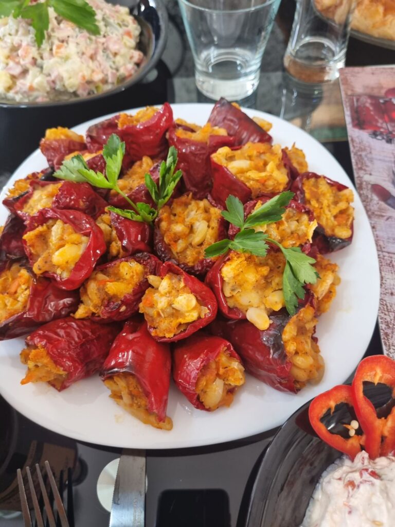 Пълнени чушки с боб – постно домашно ястие от Koko Foods Казанлък